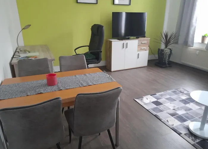 2 Raum In Der Naehe Des August Horch Museum